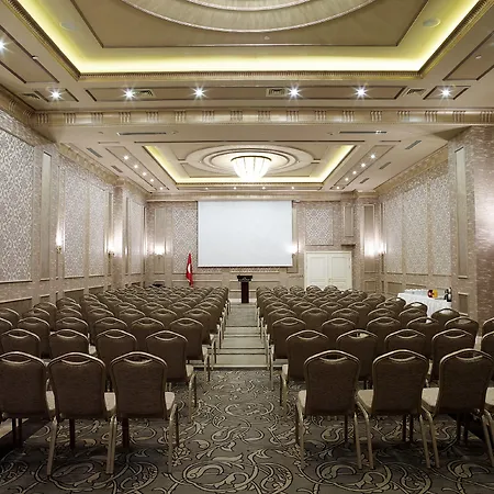 فندق Euro Park 5*