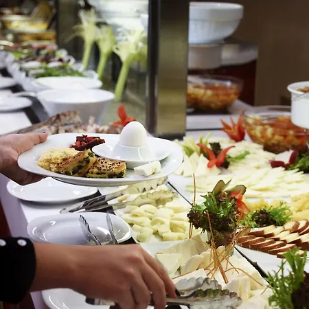 Euro Park فندق 5*