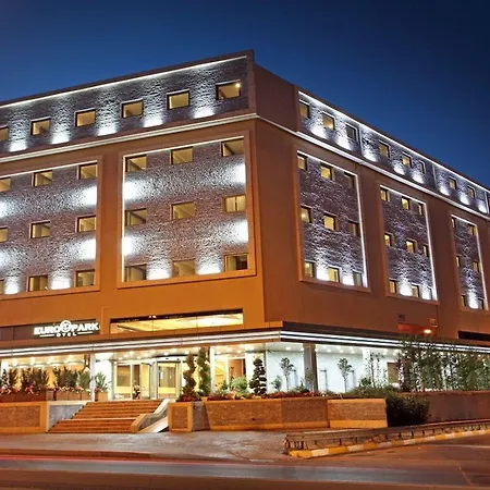 فندق Euro Park 5*